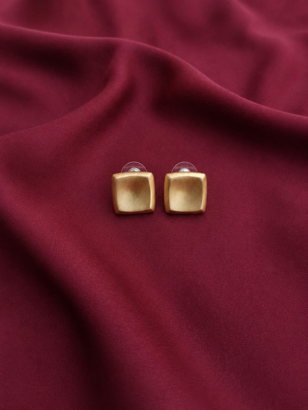 Contemporary Sq. Gold Stud