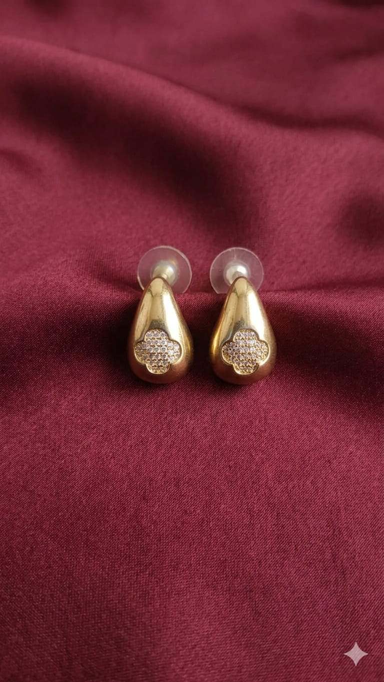 Golden Raindrop-Shaped Earring