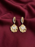 Seashell Gold Earrings