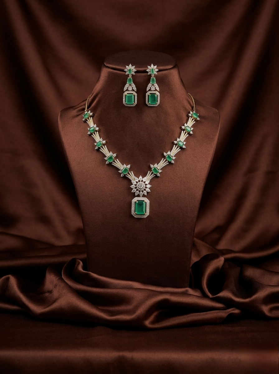 Emerald Horizon Necklace Set