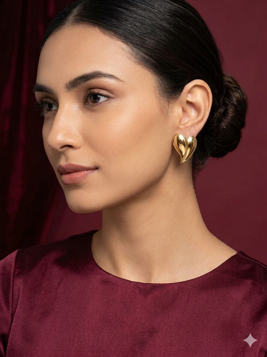 Lovella Gold Studs