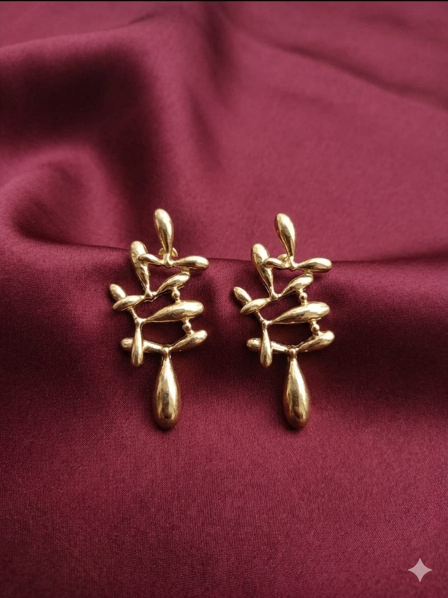 Molten Gold Drip Stud