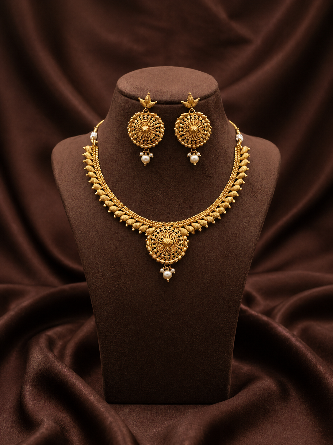 surya vedika necklace set